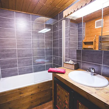 Apartment Cosy 3 Etoiles, 3 Chambres, 2 Salles De Bains, Centre Village, Proche Telecabines Et Ecole De - Fr-1-671-11